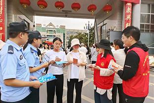 老詹：我现在打球比生涯前10年还有过去10年都聪明了很多